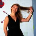 Tirée par les cheveux