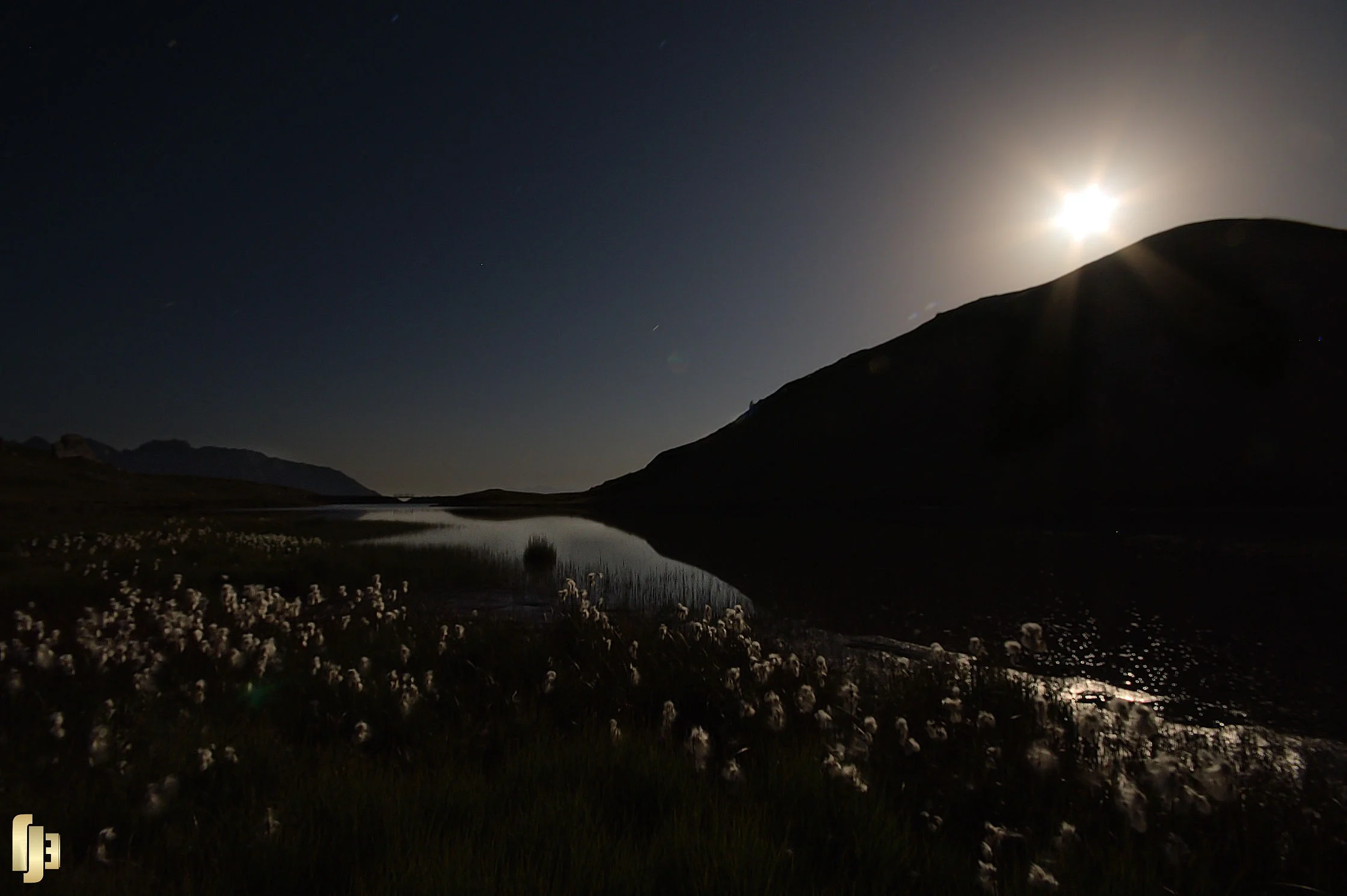 Une pleine lune de feu - art.250895