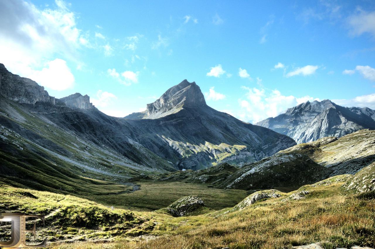 Le vallon de Mié et le Mont-Gond