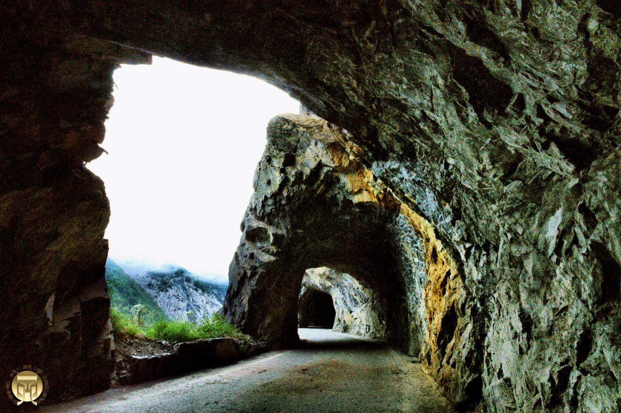 Les tunnels de Derborence